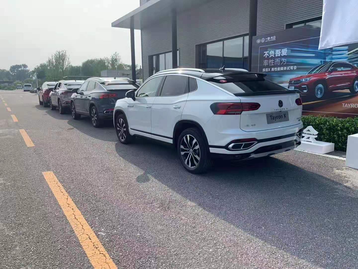 北京包車帶司機 北京包車帶司機